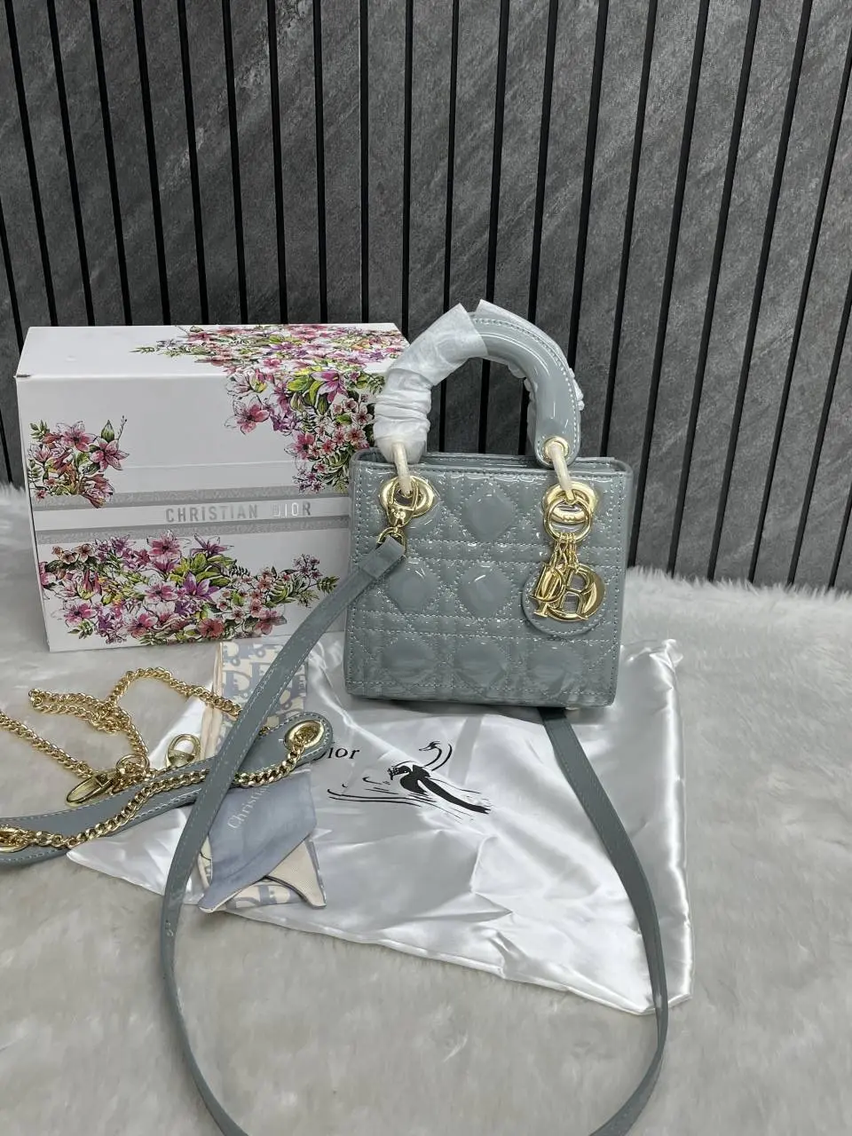 Dior Lady Mini Patent Leather With OriginalBox DustCover 2LongBelt-Chain-And-Leather StarCharm Ribbon Highend - Image 13
