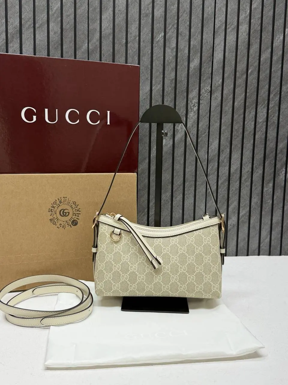Gucci GG Emblem Small Shoulder Bag With OriginAuldouble Box DustCover & LongBelt - Image 2