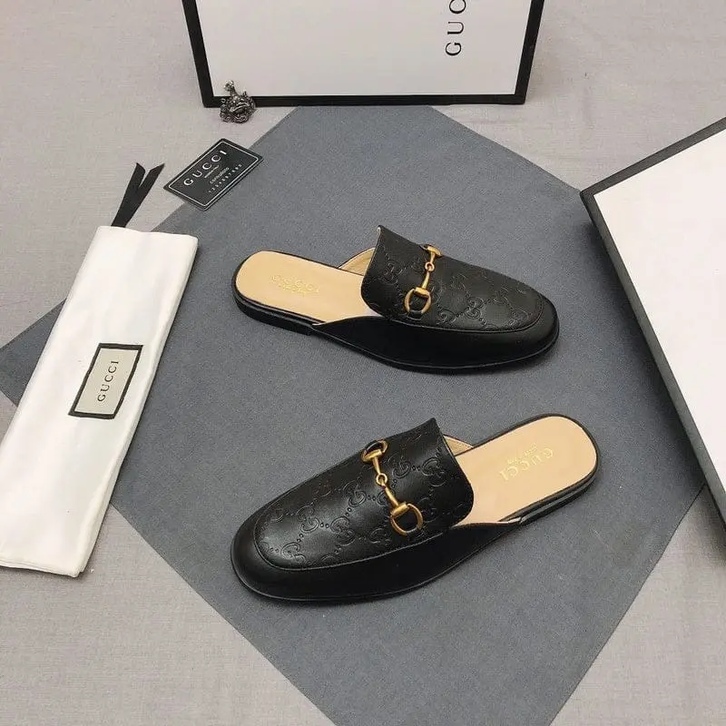 Gucci GG PrinceTwon Slides In Rossa GG leather for women with original box and carry bag - Image 2
