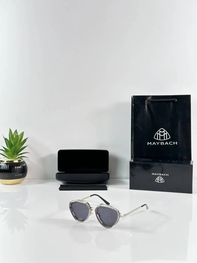 Maybach 2171 Silver Black
