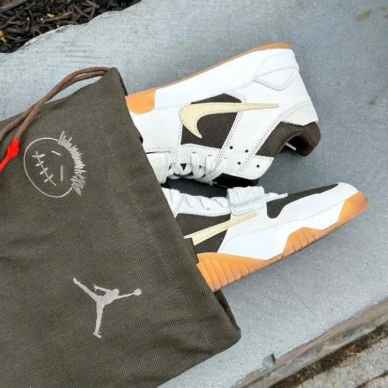 Travis Scott x Jordan Jumpman Jack TR Sail - Image 7