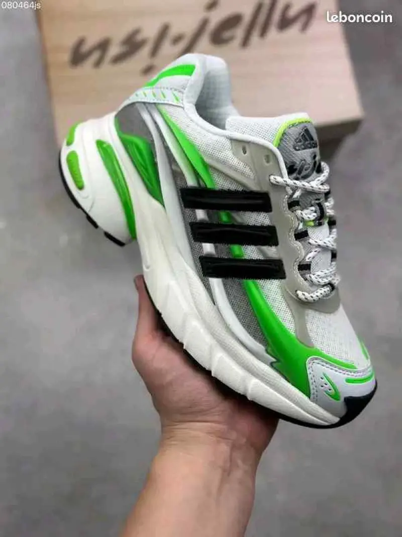 Adidas x pharrell williams jellyfish green