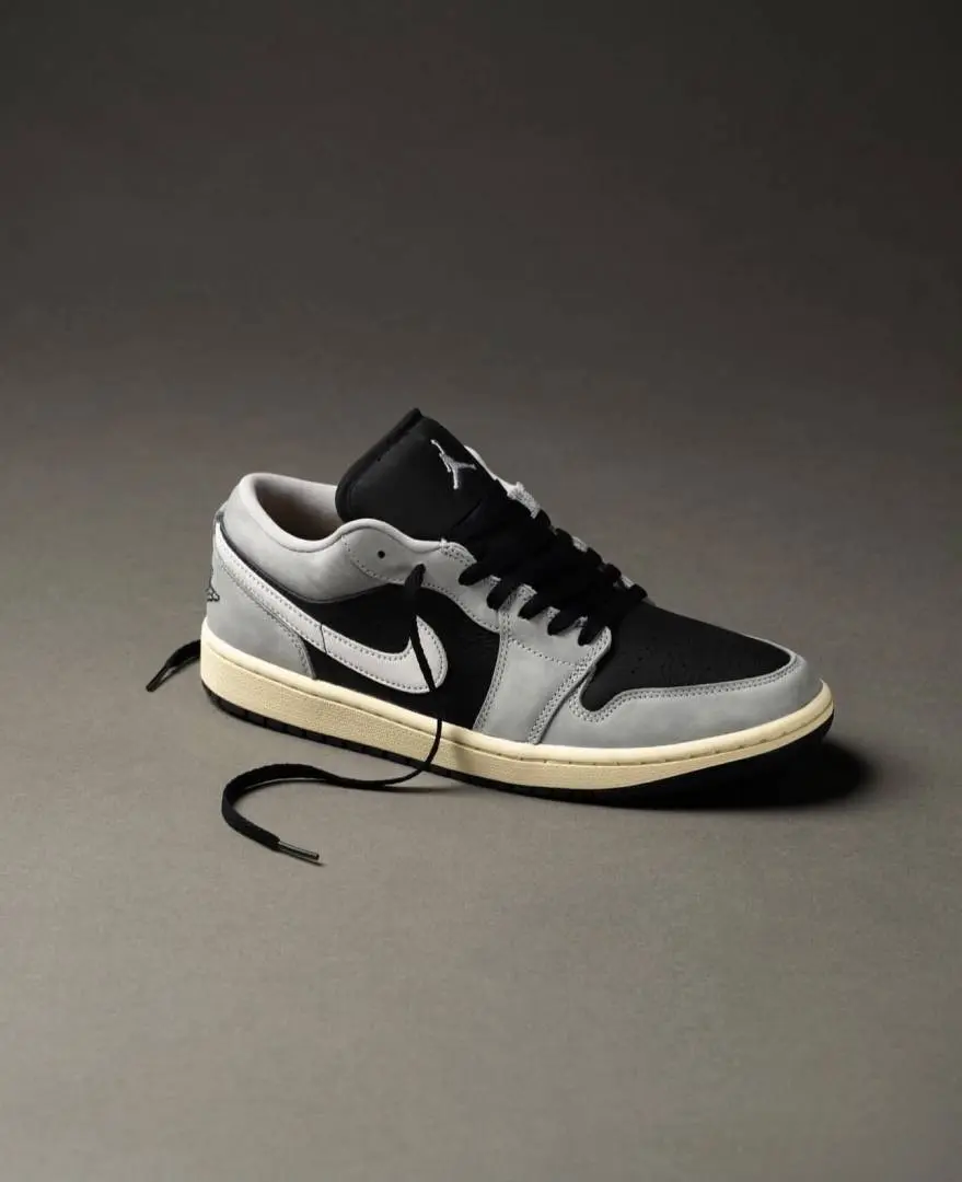 Nike AIR JORDAN 1 LOW LIGHT SMOKE GREY OFF NOIR - Image 4
