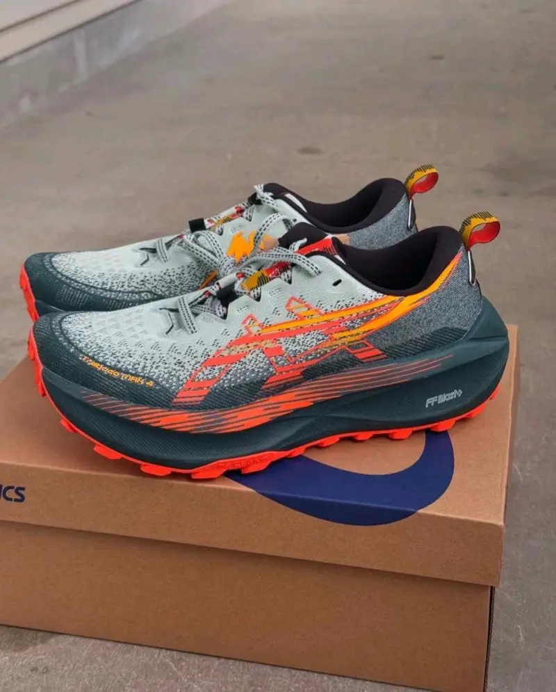Asics Trabuco Max 4 Trail Cold Moss Nova Orange 6122 - Image 4