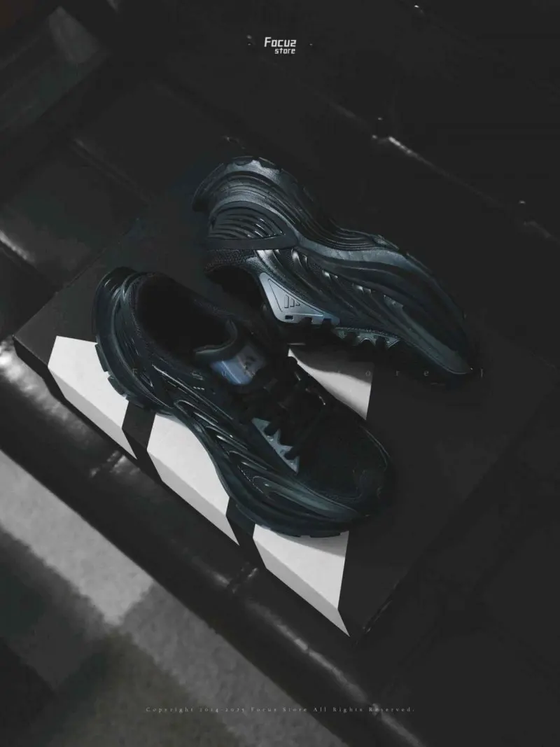 Adidas XLG MTW Black - Image 2