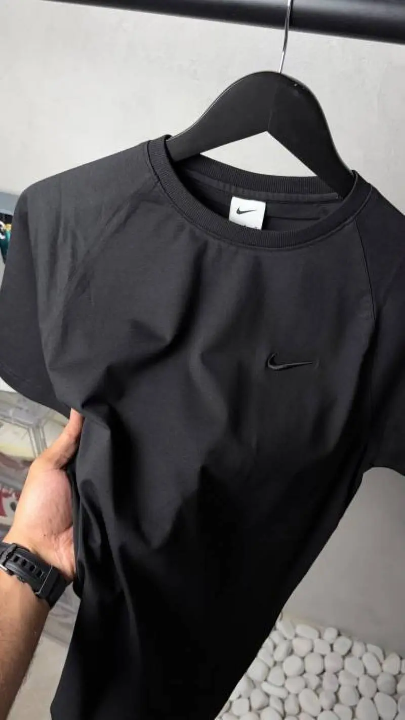 Nike Premium Round Neck T-Shirt 2652 - Image 2