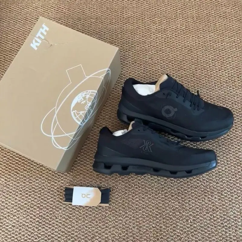 On Running x Kith Cloudzone Triple Black - Image 4