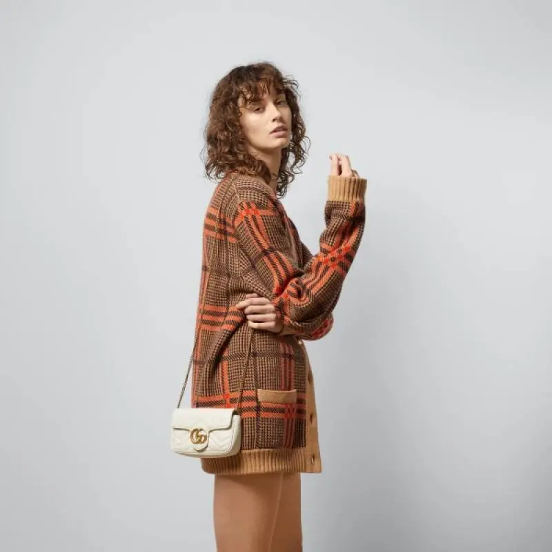 Gucci GG Marmont Mini Matelasse Shoulder Bag With OG Box & Dust Bag (White - 907) - Image 2