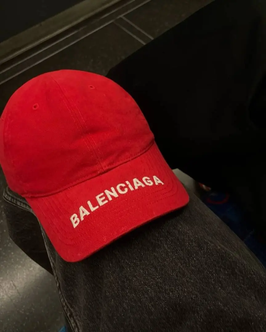Balenciaga Logo Visor 50 Premium Unisex Cap With Safety Box - Image 3