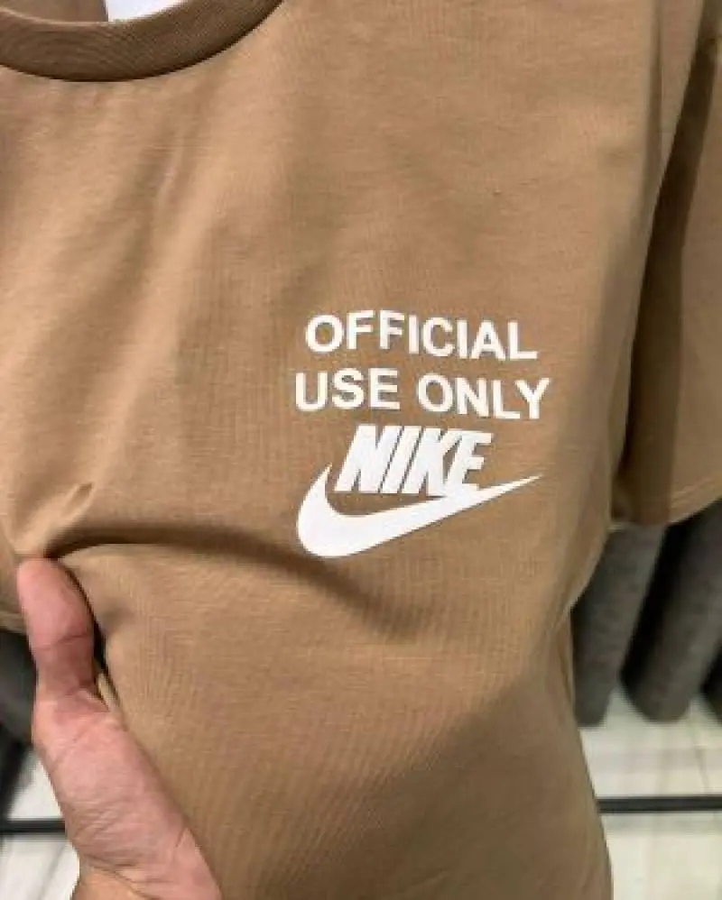 Nike IMPORTED STORE ARTICLE T-SHIRT - Image 3