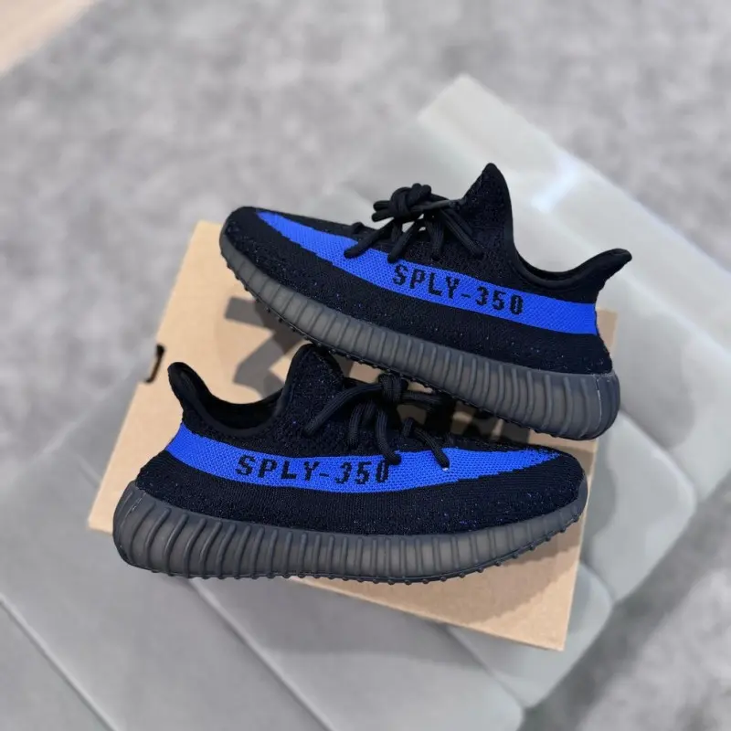 Adidas Yeezy 350 Dazzling Blue Full Accessories Semi Ua - Image 2