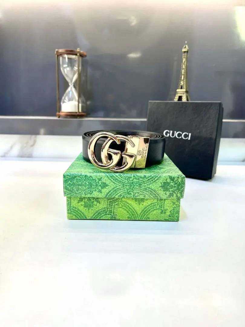 Gucci Glossy Golden Reversible Belt Fa 668 - Image 2