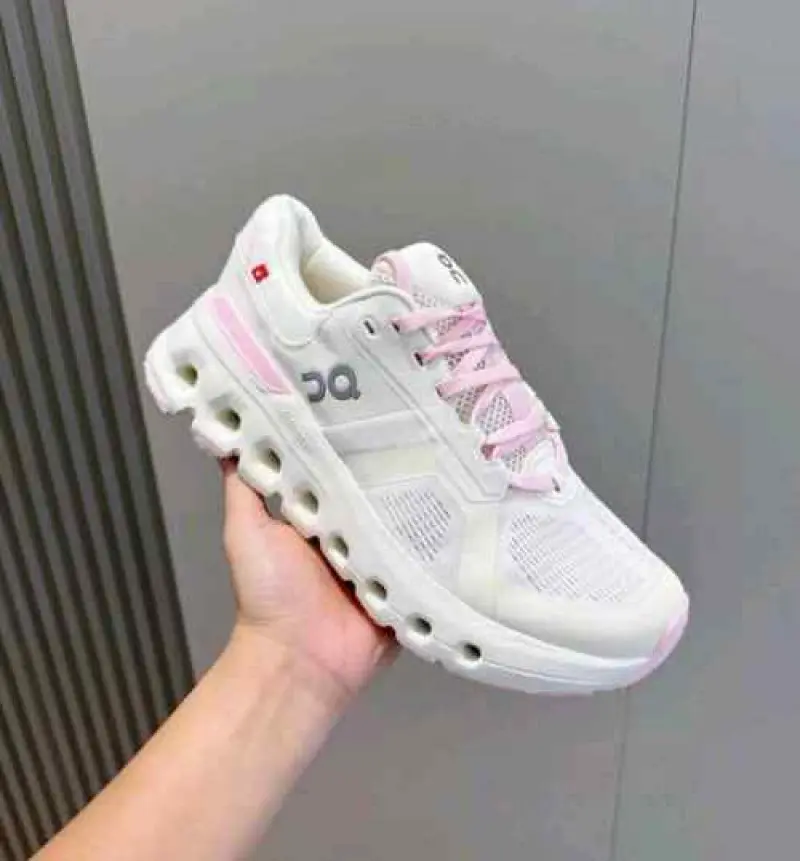 On Cloud Running Runner Shoes White Pink Sporty Elegant - Image 3