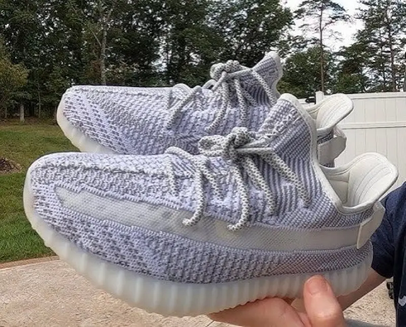 Adidas yeezy boost 350 v2 static SEMI UA With All Accesories - Image 2
