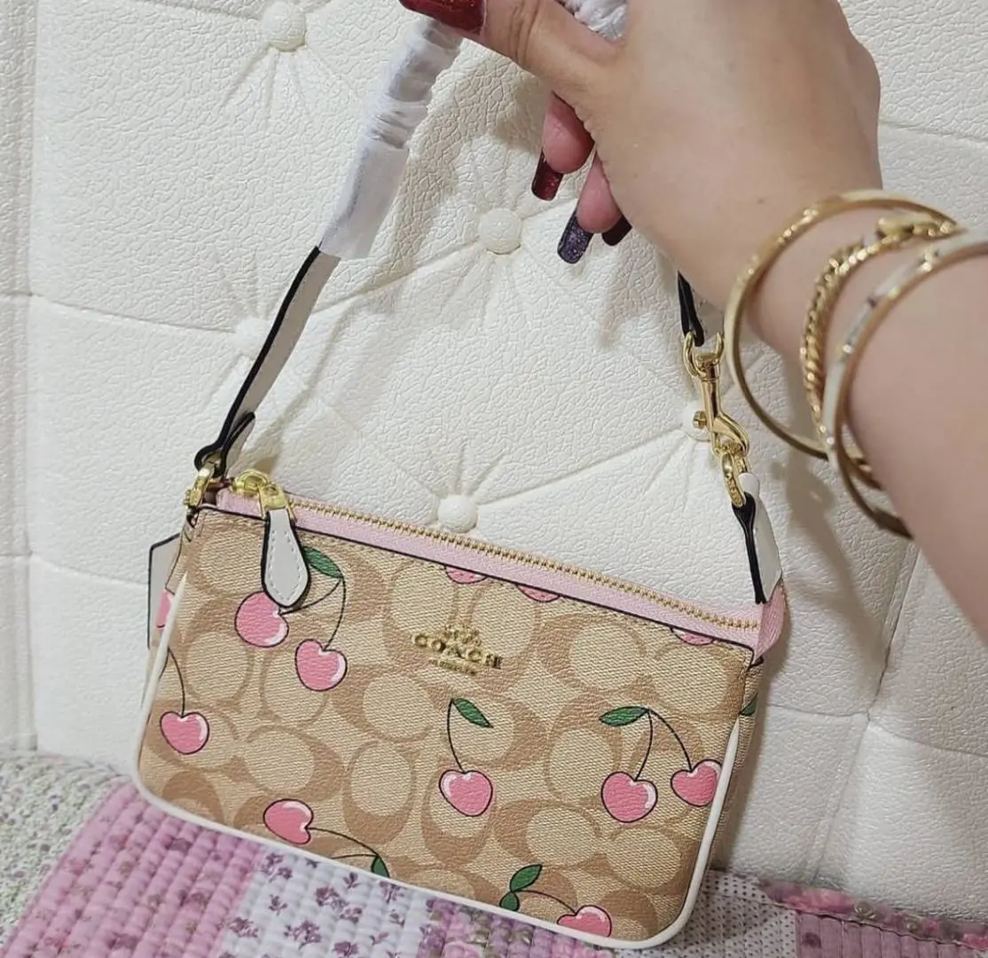 Coach Nolita 19 Cherry With OriginalBox DustCover ChainBelt PearlCharm - Image 3