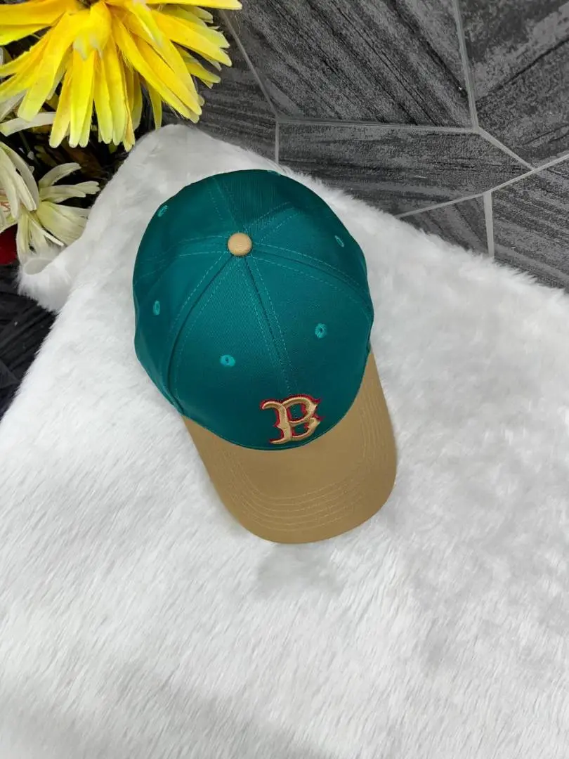 Boston New Era Dual Tone Green And Beige Premium Unisex Cap With Safety Box - Image 3
