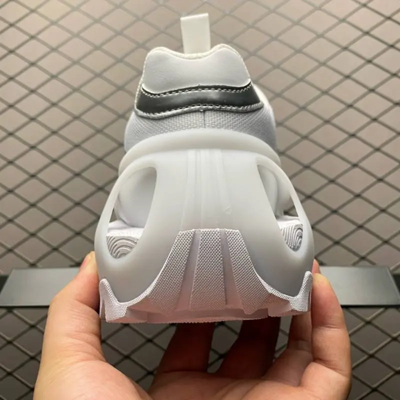 Adidas WONDER RUNNER WHITE SILVER - Image 3