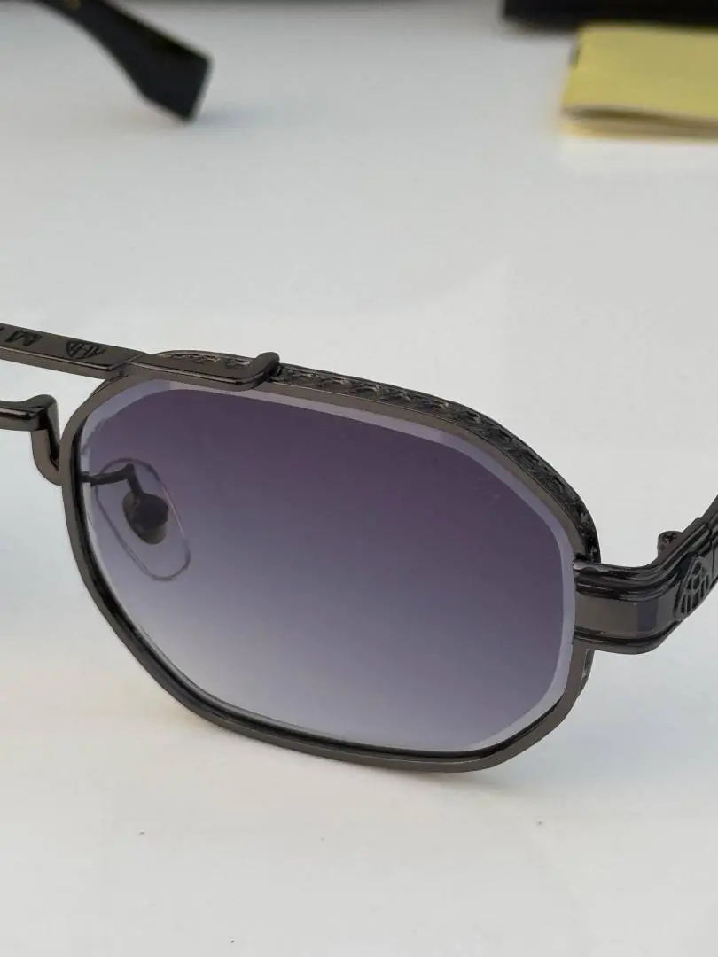 Maybach78005 black shaded - Image 2