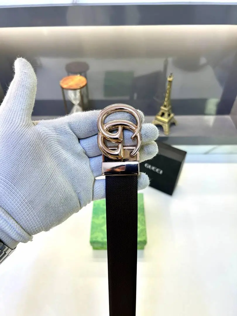 Gucci Glossy Golden Reversible Belt Fa 668 - Image 4