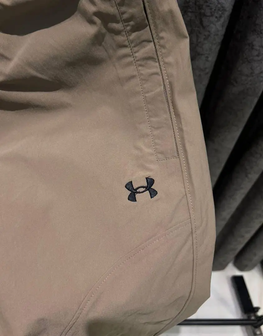 UNDER ARMOR STORE ARTICLE TRACK PANT - Image 3