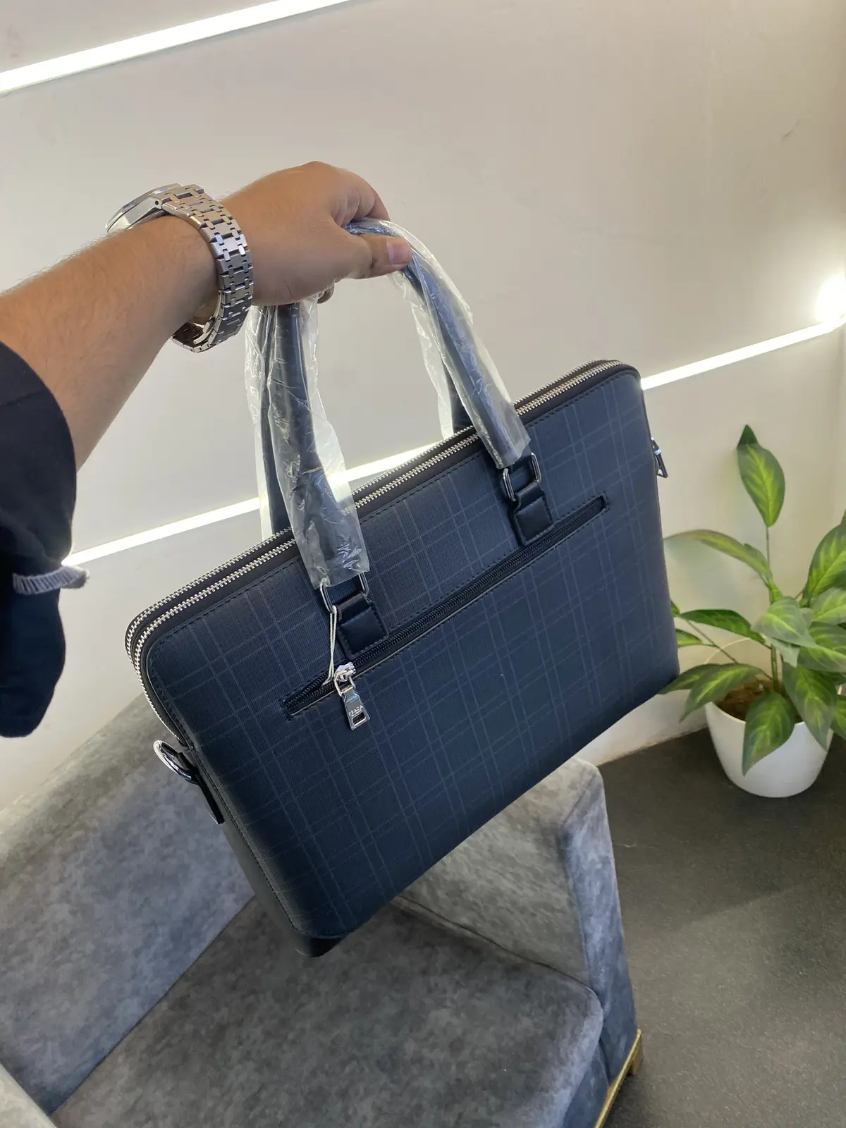 Prada black Professionauldouble zip and back zip laptop bag - Image 4