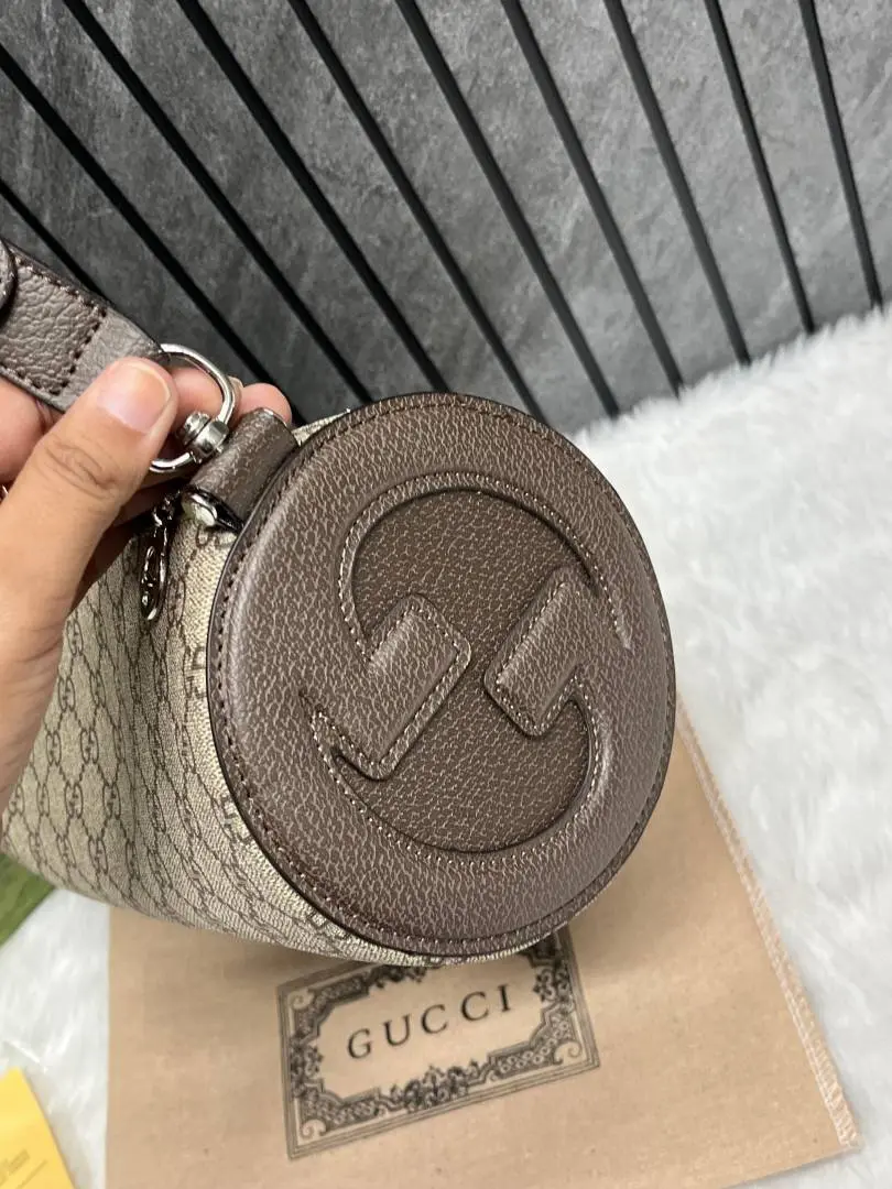 Gucci GG Supreme Round Vanity Crossbody Bag With OriginalBox DustCover - Image 4