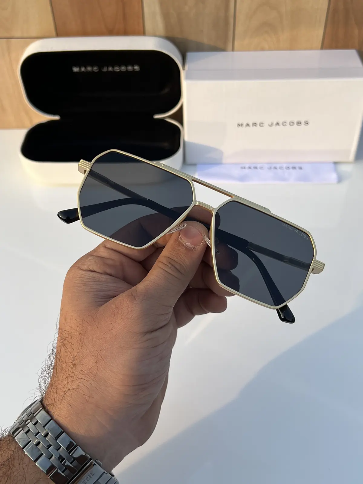 Marc jacobs 510 gold black - Image 6