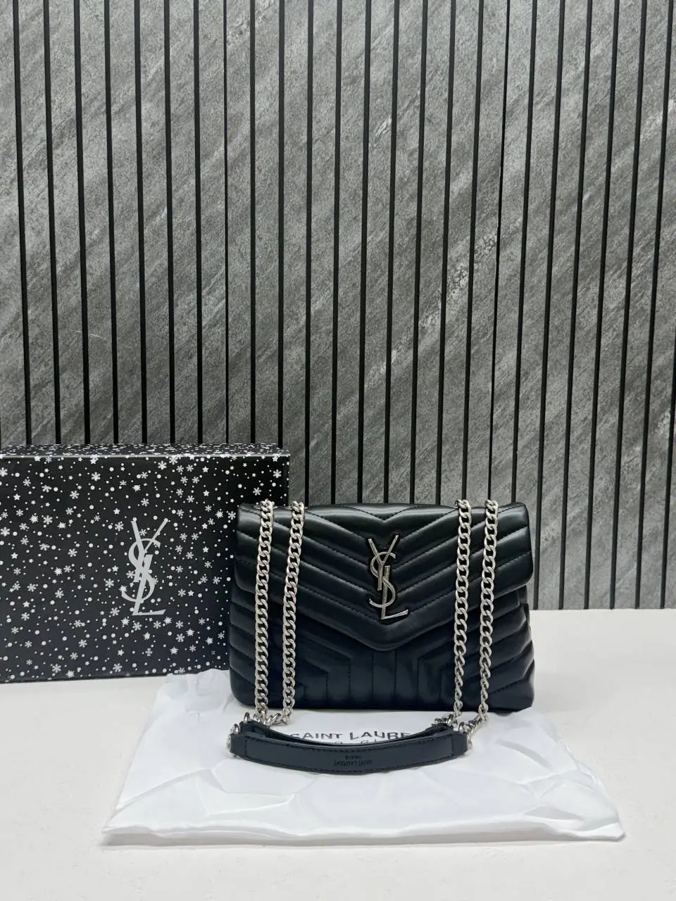 Ysl Lou Lou Medium Size 8802 Shoulder Bag With Original Box & DustCover Packing - Image 4