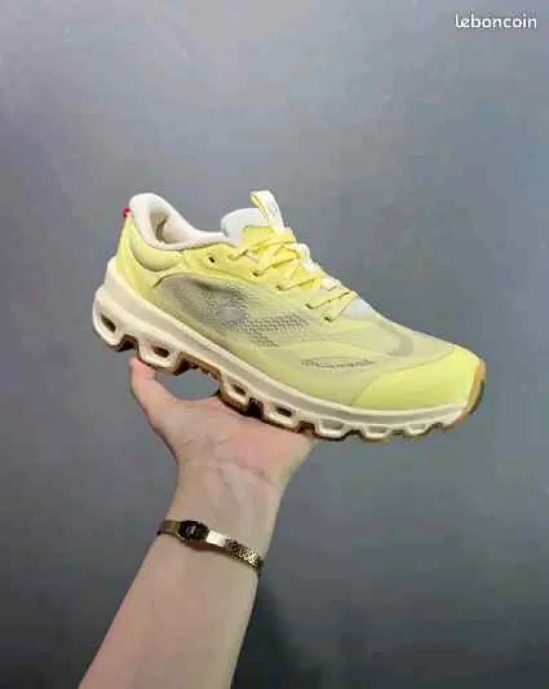 OnCloud Running Cloudventure x Loewe Yellow Tan Grey - Image 8