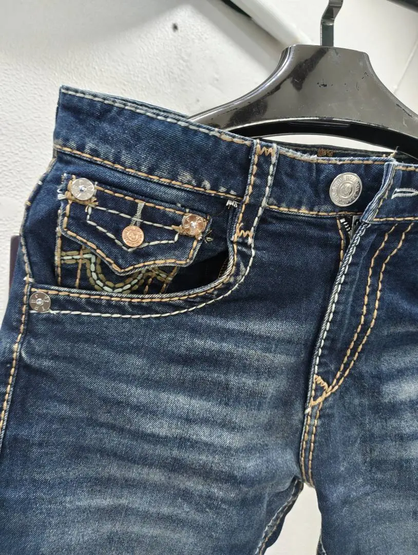 TRUE RELIGION IMPORTED STORE ARTICLE JEANS - Image 3