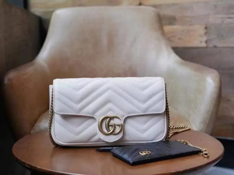 Gucci GG Marmont With Pouch Premium Shoulder Bag With OG Box & Premium Dust Bag & Carry Bag (White-878) - Image 5