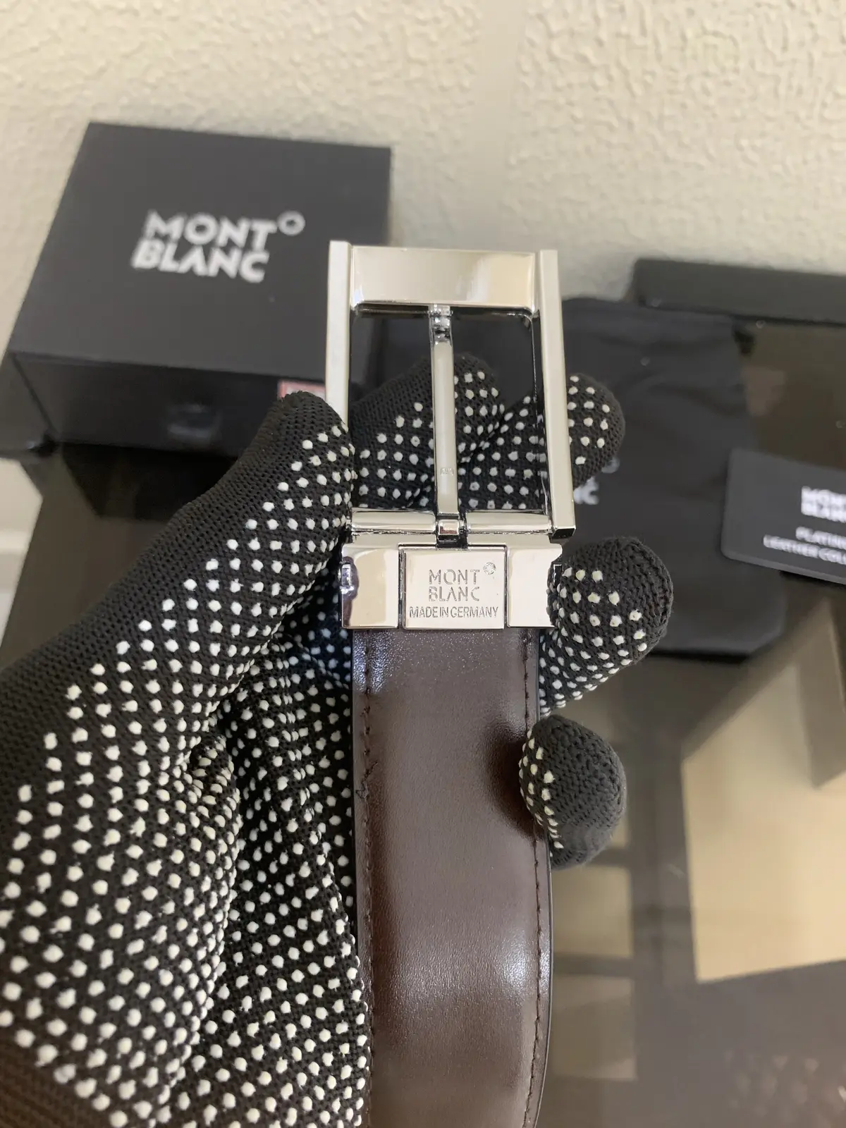 11 MONT BLANC SILVER BLACK PREMIUM QUALITY BELT WITH BOX - Image 5