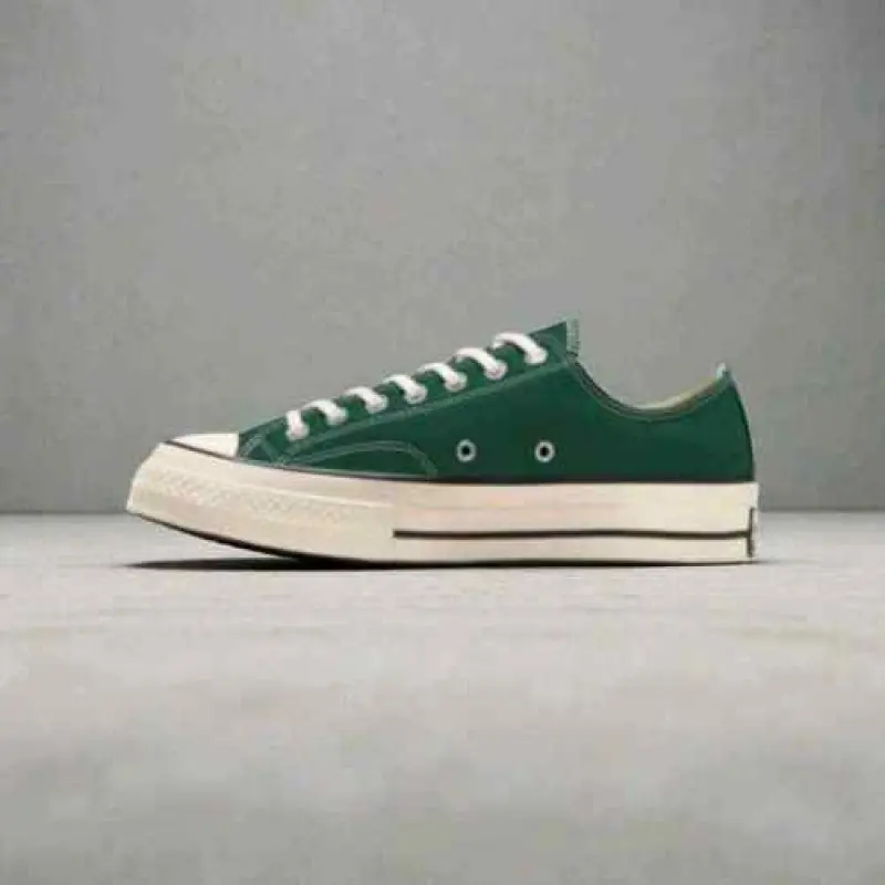 Converse Chuck 70 Taylor Low Top Green Envy - Image 2