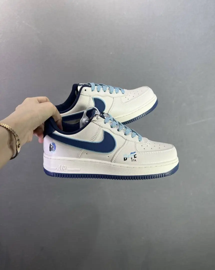 NIKK.E AIRFORCE 1 X BAPE STA WHITE BLUE - Image 5