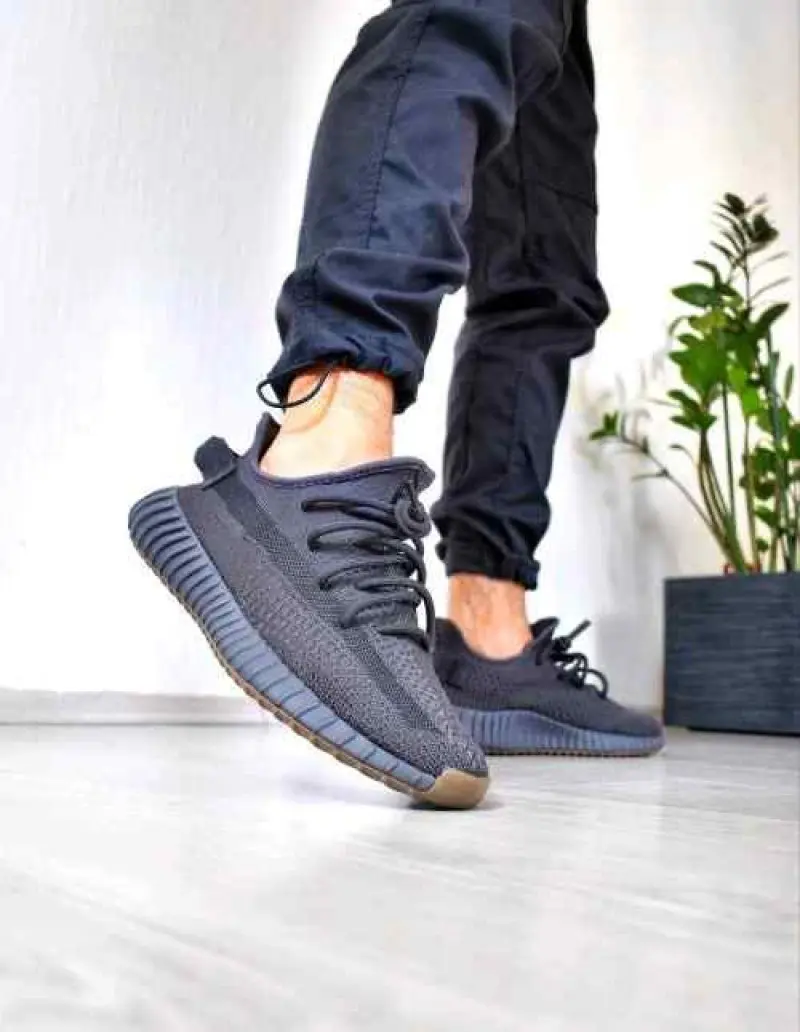 Adidas yeezy boost 350 v2 black cinder semi ua 195