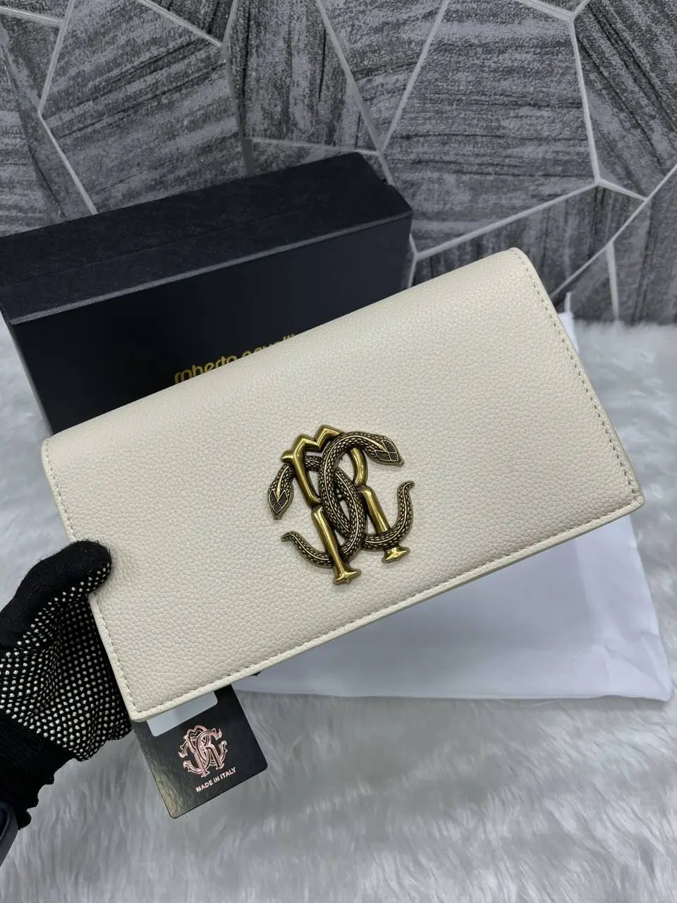 Roberto Cavalli RC Logo White Shoulder Sling Bag With Original Box - Image 5