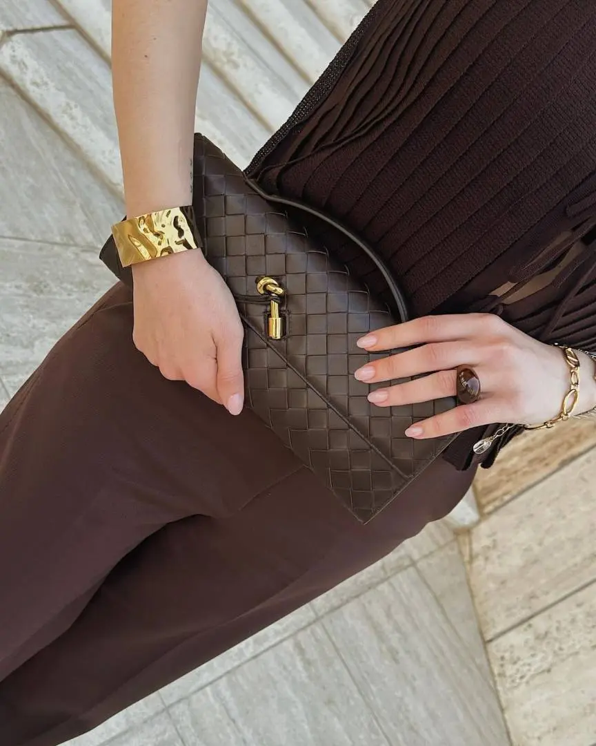 Bottega Veneta Coffee Andiamo Long Clutch Bag With Original Box Dust Cover & LongSlingBelt - Image 6
