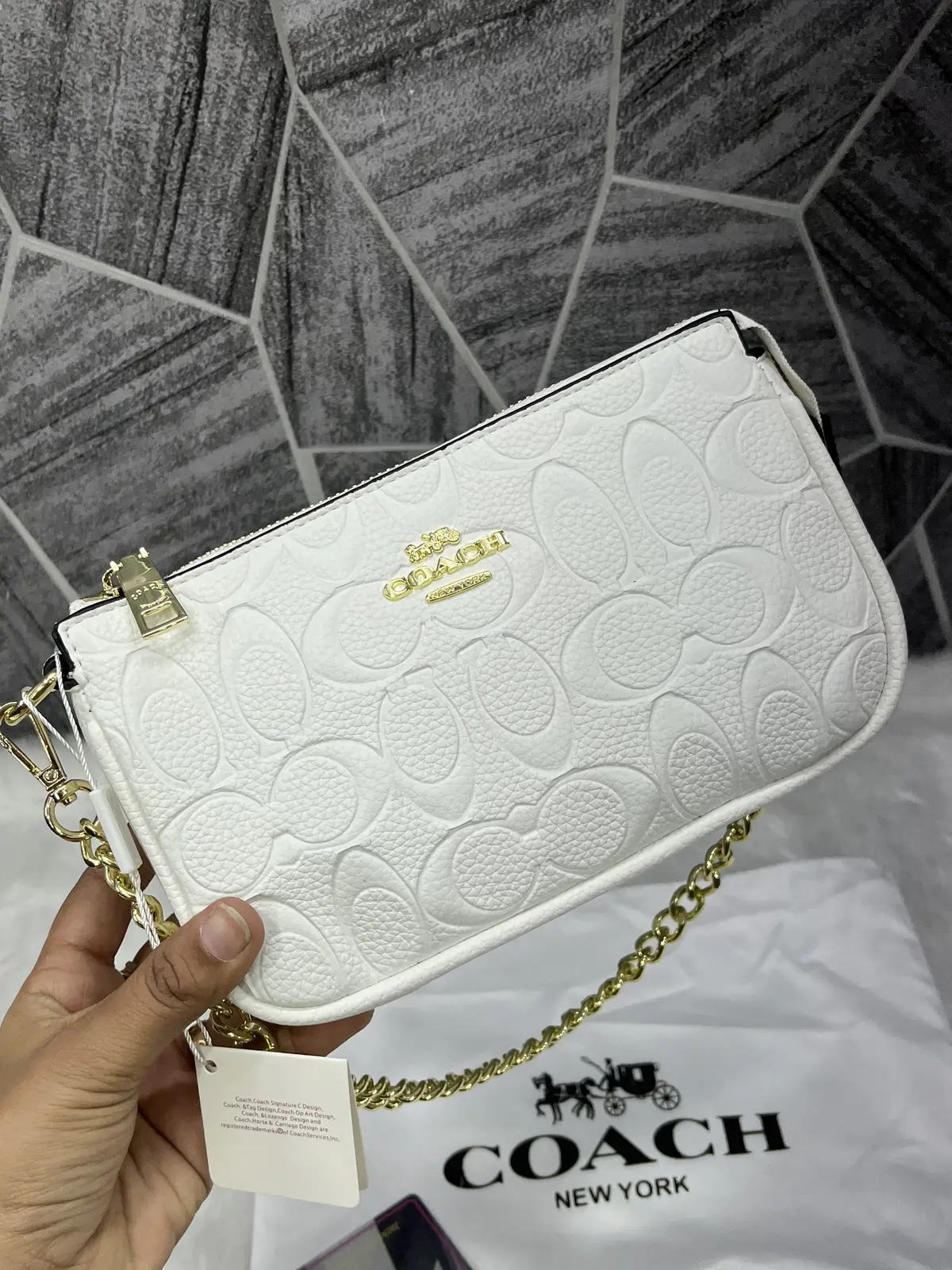 Coach Large White Wristlet With DustCover - Image 2