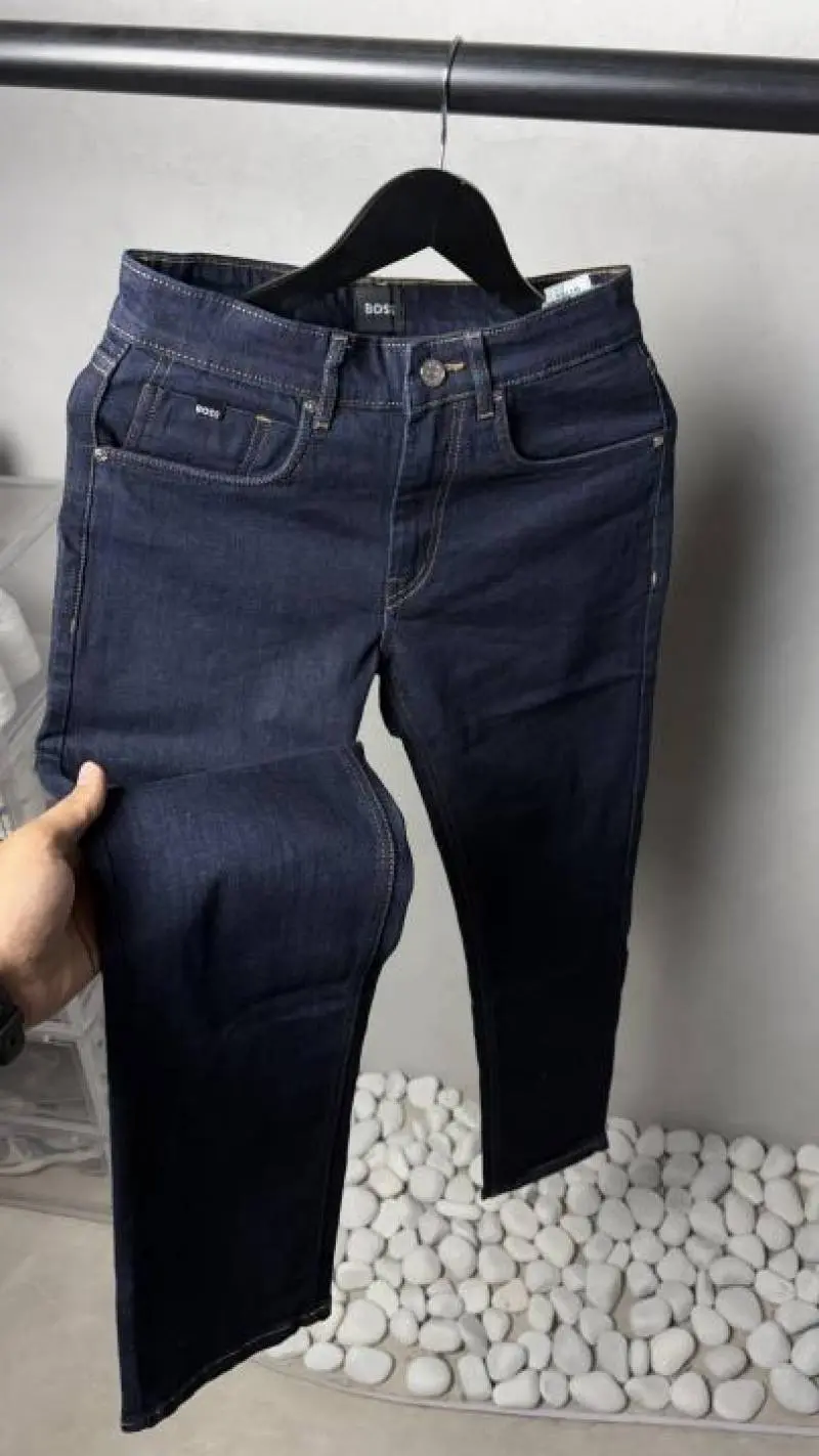 Hugo Bos Premium Jeans 2977 - Image 2