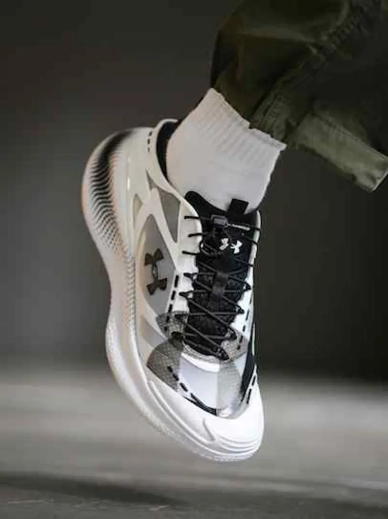 Underr Armour Echo SlipSpeed White Black - Image 4