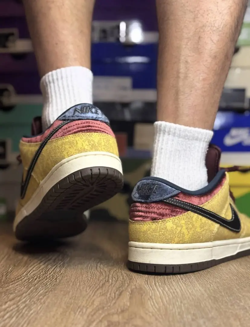 Nike SB Dunk Low Pro City Of Cinema - Image 3