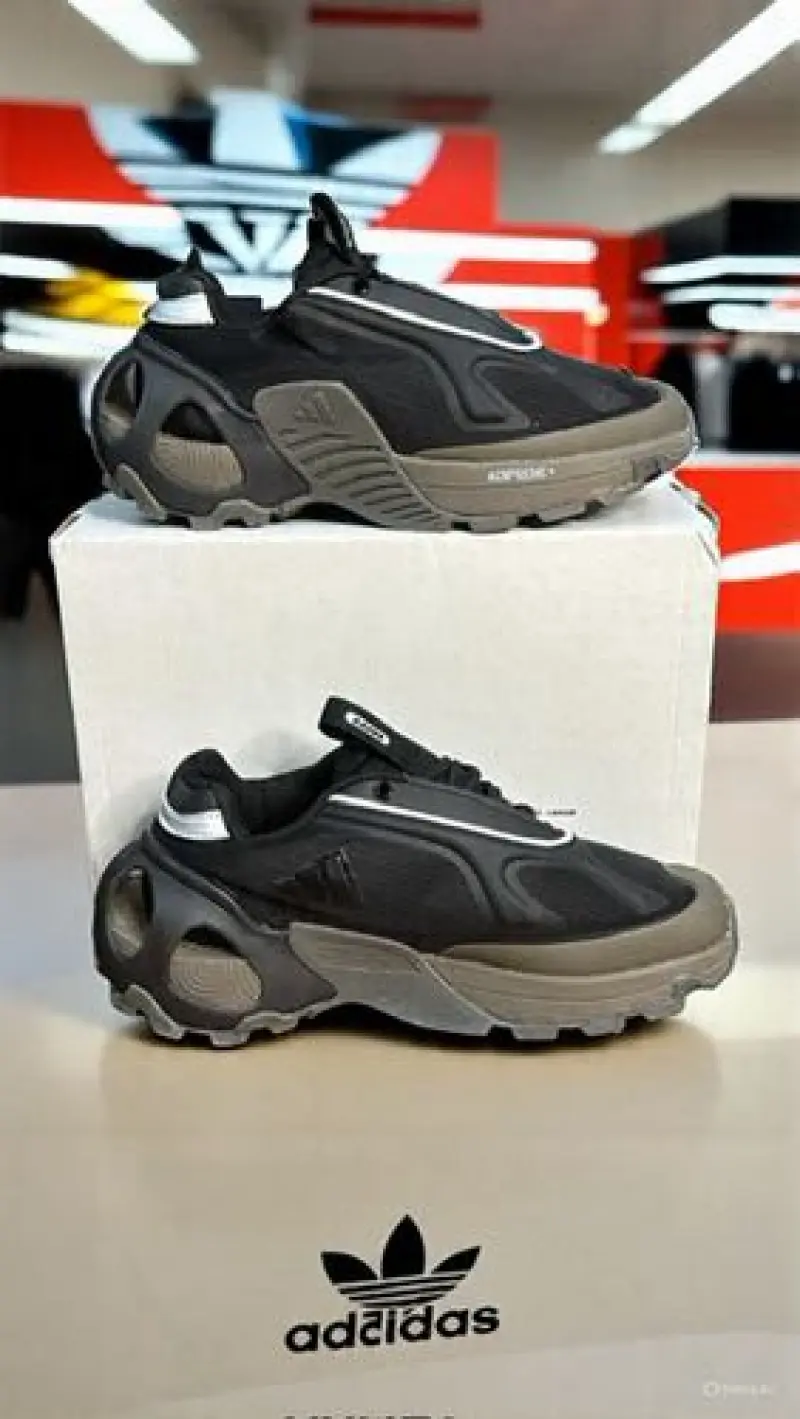 Adidas WONDER RUNNER MULTI 2025 - Image 3