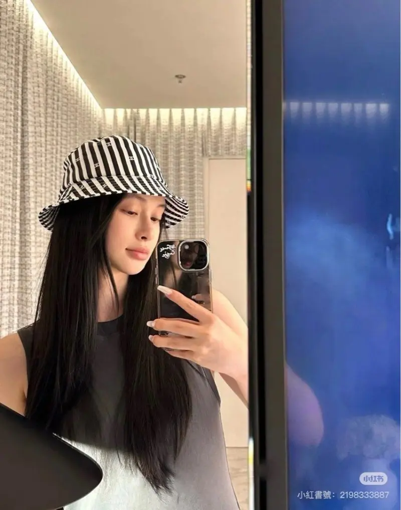 Chanel Black And White Stripes Premium Bucket Hat (With Safety Box) - Image 2