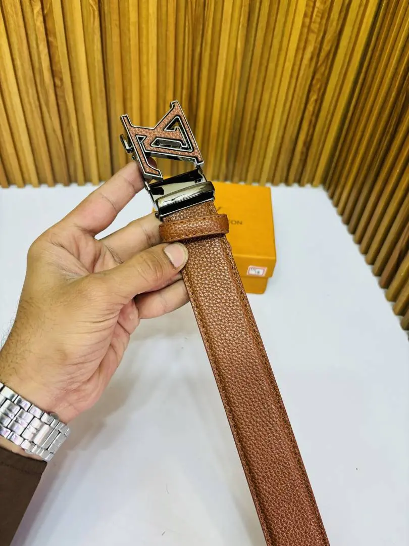 18 LV LOIUS VUTTON PREMIUM QUALITY AUTOMATIC LOCK BELT - Image 2