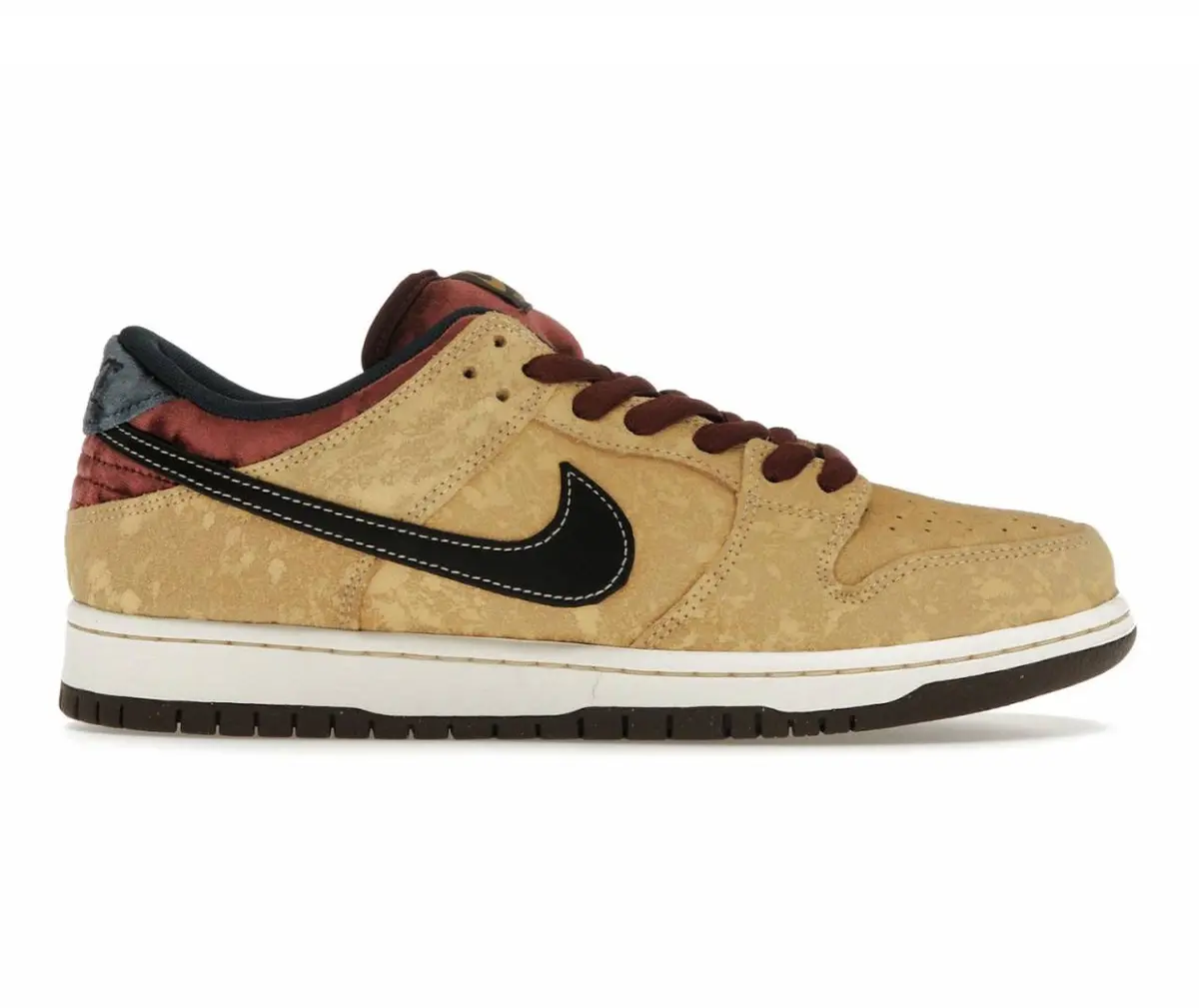 Nike SB Dunk Low Pro City Of Cinema
