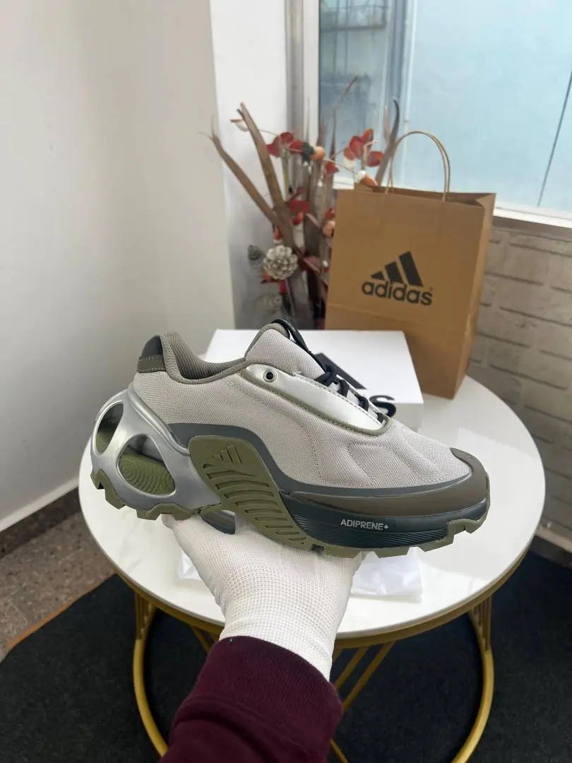 Adidas wonder runner green sale - Image 6