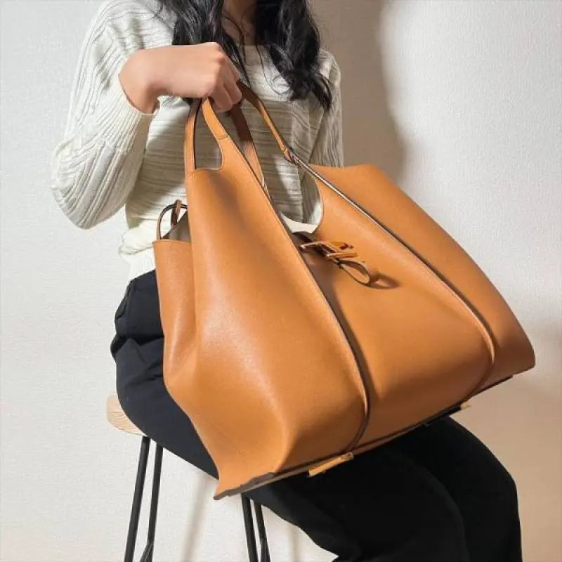 Todds T Timeless Premium Quality Leather Bag With Extra Pouch & OG Magnetic Box With Dust Bag (Tan - 446) - Image 5