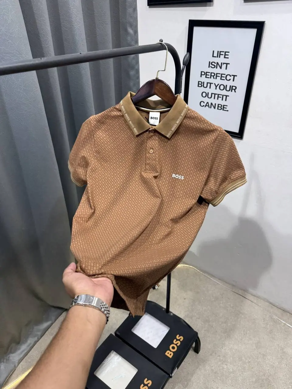 Hugo bos monogram imported box pack tshirt brown - Image 2