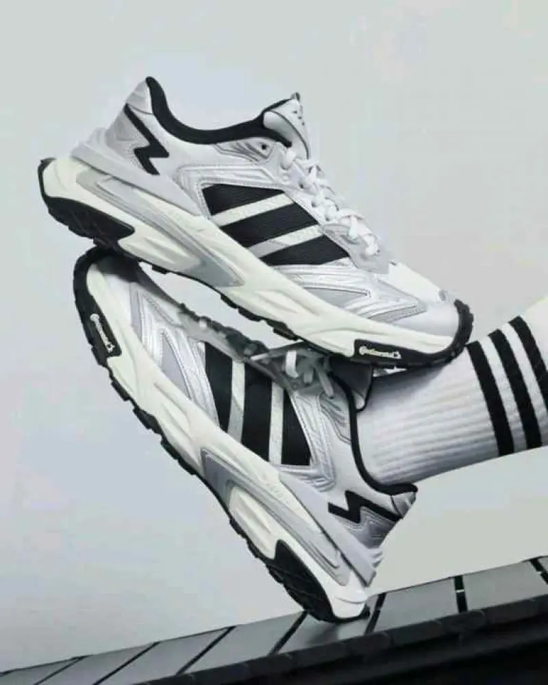 Adidas XLG STORM EDGE WHITE BLACK