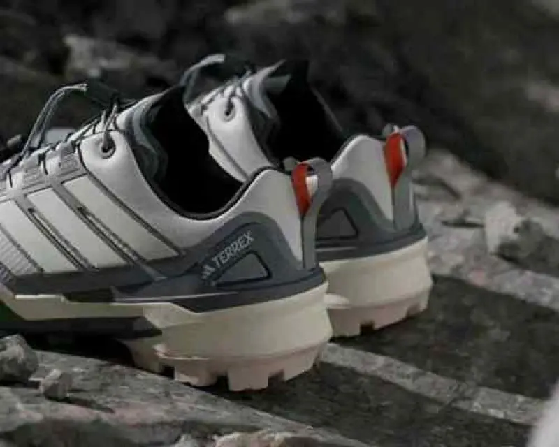 Adidas Terrex Skychaser GORE-TEX Hik 438 - Image 3